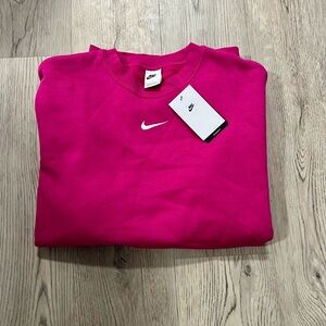 NWT Nike Center Swoosh Crewneck